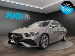 Grau Gebraucht 2024 Mercedes A200 AMG Limousine | 33.690 € (Fairer Preis)