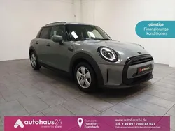 Grau Gebraucht 2021 Mini Cooper Essential Kleinwagen | 23.770 € (Teuer)