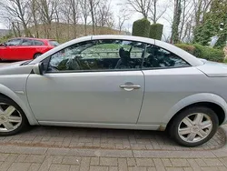 Silber Gebraucht 2004 Renault Mégane Cabriolet Cabrio | 2.000 € (Etwas zu teuer)