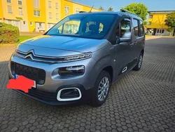 Silber Gebraucht 2021 Citroën Berlingo Shine Van / Kleinbus | 20.990 € (Fairer Preis)