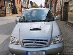 Silber Gebraucht 2003 Kia Carnival Van / Kleinbus | 2.500 € (Guter Preis)