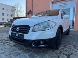 Weiß Gebraucht 2015 Suzuki SX4 S-Cross Club Limousine | 5.200 € (Fairer Preis)