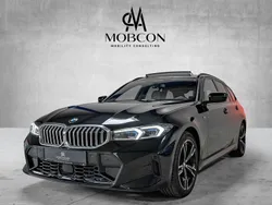 Black sapphire metallic Gebraucht 2023 BMW 320 M Sport Kombi | 40.900 € (Etwas zu teuer)