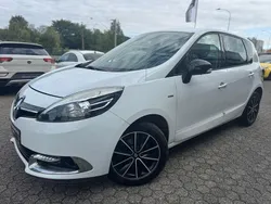 Weiß Gebraucht 2013 Renault Scénic III Bose Edition Van / Kleinbus | 3.990 € (Guter Preis)