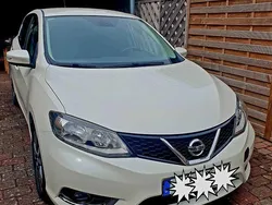 Weiß Gebraucht 2016 Nissan Pulsar N-Connecta Limousine | 7.100 € (Guter Preis)
