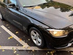 Schwarz Gebraucht 2016 BMW 318 Kombi | 10.800 € (Fairer Preis)