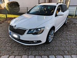 Weiß Gebraucht 2014 Skoda Superb Kombi | 8.900 €
