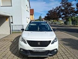 Weiß Gebraucht 2017 Peugeot 2008 GT-line SUV | 9.600 € (Fairer Preis)
