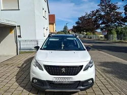 Weiß Gebraucht 2017 Peugeot 2008 GT-line SUV | 9.600 € (Fairer Preis)