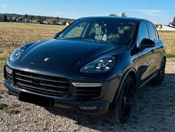 Schwarz Gebraucht 2017 Porsche Cayenne Turbo S SUV | 75.000 €