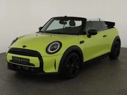 Zesty yellow Gebraucht 2024 Mini Cooper Classic Kleinwagen | 31.970 € (Teuer)