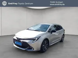 Cosmicsilber metallic Neu 2025 Toyota Corolla Kombi | 33.990 €