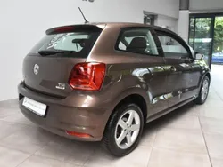 Braun metallic Gebraucht 2016 VW Polo Highline | 9.290 € (Fairer Preis)