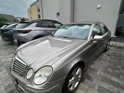 Silber Gebraucht 2006 Mercedes E350 Limousine | 5.000 € (Guter Preis)