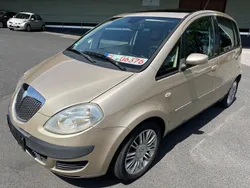 Gold Gebraucht 2005 Lancia Musa Van / Kleinbus | 3.900 €