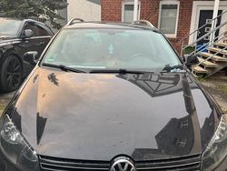 Schwarz Gebraucht 2011 VW Golf VI Edition Kombi | 2.300 € (Guter Preis)