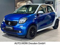 Blau Gebraucht 2015 Smart ForFour Prime Kleinwagen | 10.490 € (Etwas zu teuer)