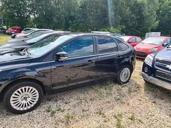 Schwarz Gebraucht 2011 Ford Focus Limousine | 4.399 € (Guter Preis)