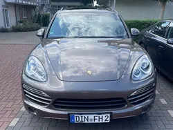 Braun Gebraucht 2011 Porsche Cayenne S SUV | 21.500 €