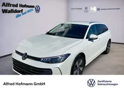 Weiß Gebraucht 2024 VW Passat Business Kombi | 36.806 € (Etwas zu teuer)