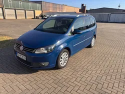 Blau Gebraucht 2012 VW Touran Van / Kleinbus | 5.990 € (Fairer Preis)