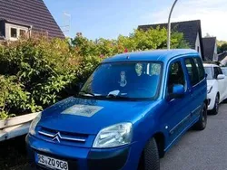 Blau Gebraucht 2004 Citroën Berlingo Van / Kleinbus | 1.699 € (Etwas zu teuer)