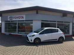 Weiß Gebraucht 2019 Toyota Yaris Hybrid Edition Kleinwagen | 15.990 € (Guter Preis)