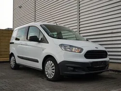 Weiß Gebraucht 2018 Ford Transit Van / Kleinbus | 10.490 € (Fairer Preis)