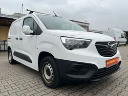 Weiß Gebraucht 2019 Opel Combo Edition Van / Kleinbus | 9.400 € (Etwas zu teuer)