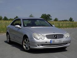 Silber Gebraucht 2002 Mercedes CLK200 Coupé | 3.000 €