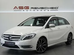 Calcitweiss unilack Gebraucht 2013 Mercedes B200 Sport Van / Kleinbus | 16.900 € (Etwas zu teuer)