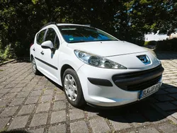 Weiß Gebraucht 2009 Peugeot 207 Filou Kombi | 2.850 € (Fairer Preis)