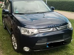 Blau Gebraucht 2013 Mitsubishi Outlander Intense SUV | 17.100 €