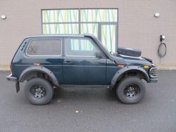 Grün Gebraucht 2018 Lada Urban SUV | 11.500 € (Fairer Preis)