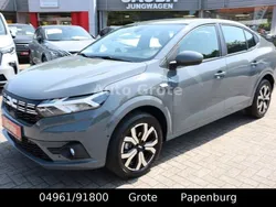 Grau Neu 2024 Dacia Logan Limousine | 18.490 €