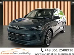 Grau Gebraucht 2024 VW Tiguan Life SUV | 33.980 € (Superpreis)