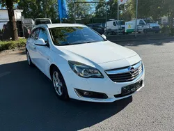 Weiß Gebraucht 2015 Opel Insignia Business Innovation Kombi | 8.990 € (Guter Preis)