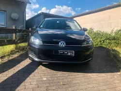Schwarz Gebraucht 2015 VW Golf VII Kleinwagen | 11.900 € (Fairer Preis)