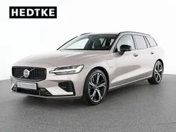 Metallic Gebraucht 2024 Volvo V60 Plus Kombi | 43.450 € (Guter Preis)