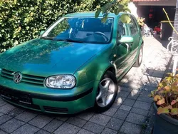 Grün Gebraucht 2000 VW Golf IV Limousine | 1.350 € (Guter Preis)