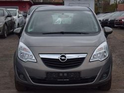 Braun Gebraucht 2010 Opel Meriva Edition Van / Kleinbus | 4.199 € (Fairer Preis)