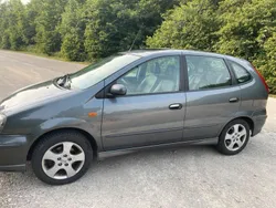Grau Gebraucht 2004 Nissan Almera Kleinwagen | 3.200 €