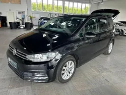 Schwarz Gebraucht 2015 VW Touran Comfortline Van / Kleinbus | 15.950 € (Fairer Preis)