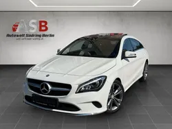 Weiß Gebraucht 2017 Mercedes CLA200 Shooting Brake Urban Kombi | 15.999 € (Fairer Preis)