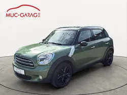 Grün Gebraucht 2017 Mini Cooper D Countryman SUV | 11.900 €