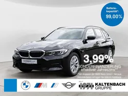 Schwarz Gebraucht 2022 BMW 320e Advantage Kombi | 26.890 € (Guter Preis)