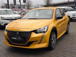 Gebraucht 2022 Peugeot e-208 Active Kleinwagen | 18.290 € (Etwas zu teuer)
