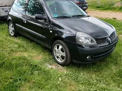Schwarz Gebraucht 2004 Renault Clio II Kleinwagen | 1.000 €