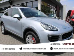 Silber Gebraucht 2017 Porsche Cayenne SUV | 31.950 € (Superpreis)