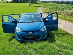 Blau Gebraucht 2014 Hyundai i20 Kleinwagen | 4.899 € (Guter Preis)